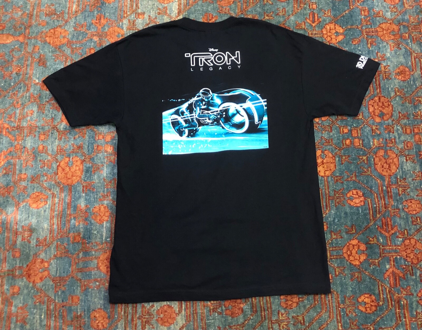 2010 TRON LEAGCY ムービー Tシャツ Amazon.com: Disney TRON: Legacy Official 2010 Movie Logo T
