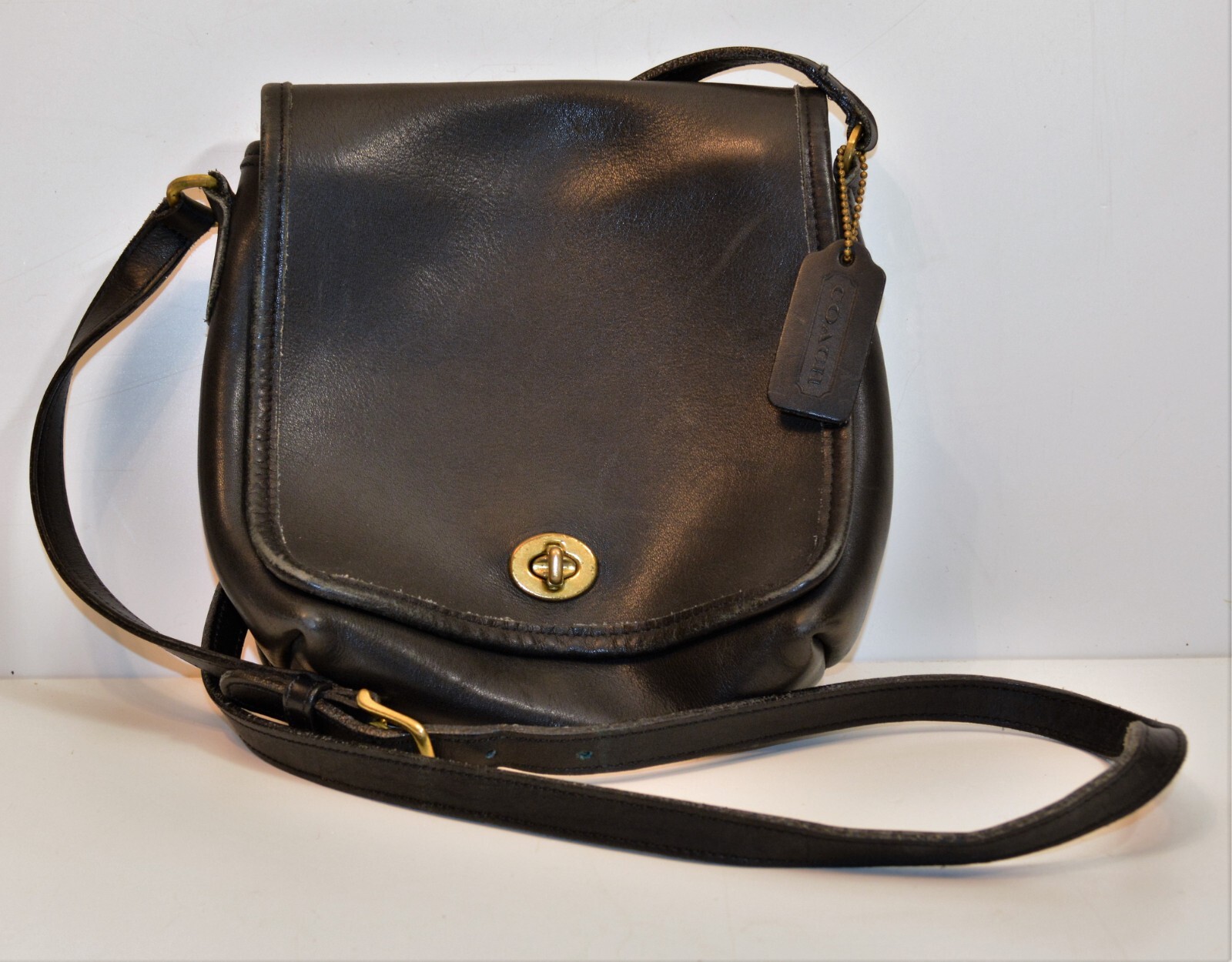 Auth VTG Coach Legacy Companion Black Leather Crossbody Auth VTG Coach Legacy Companion Black Leather Crossbody