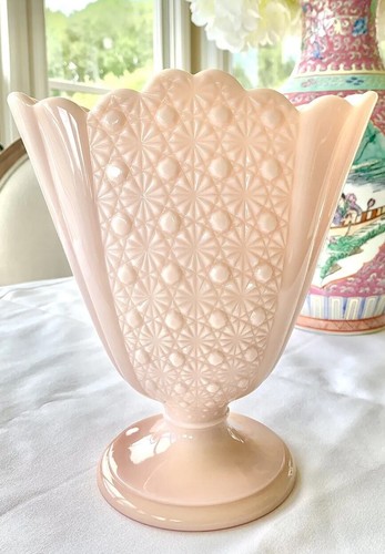 花瓶・フラワースタンド 231 Vintage Fenton Pastel Milk glass 花瓶・フラワースタンド 231 Vintage Fenton Pastel Milk glass