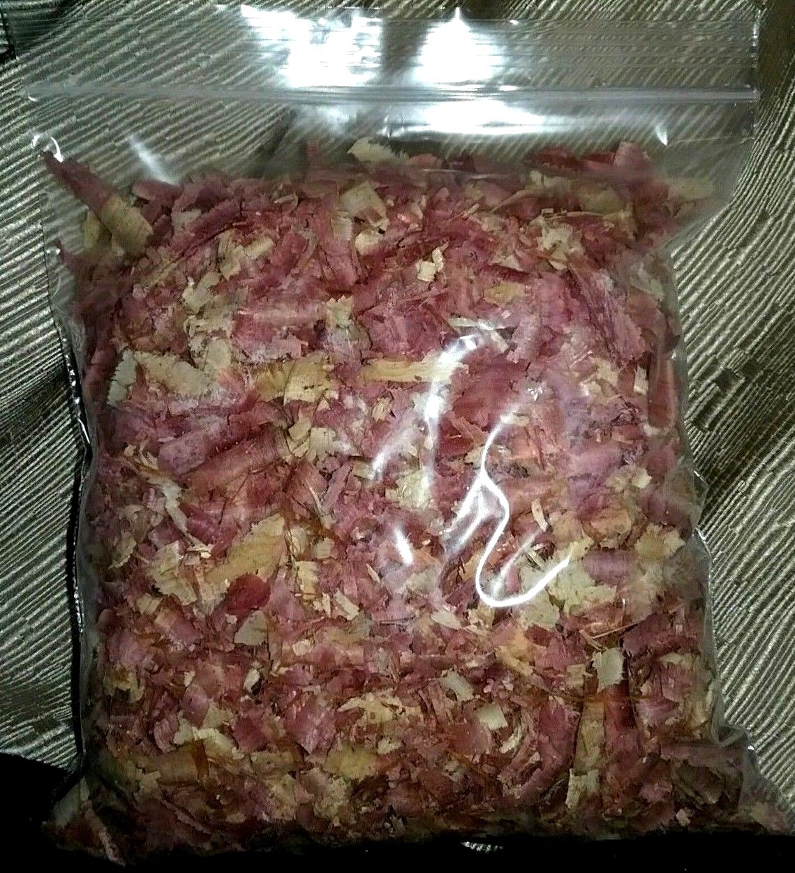 Red Cedar Wood Shavings - 2.5 oz./Quart Bag