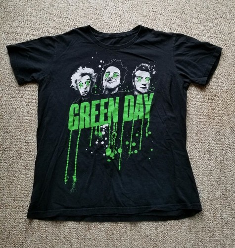 Green Day Pop Punk Rock Band T Shirt Spell Out Graphic Tee