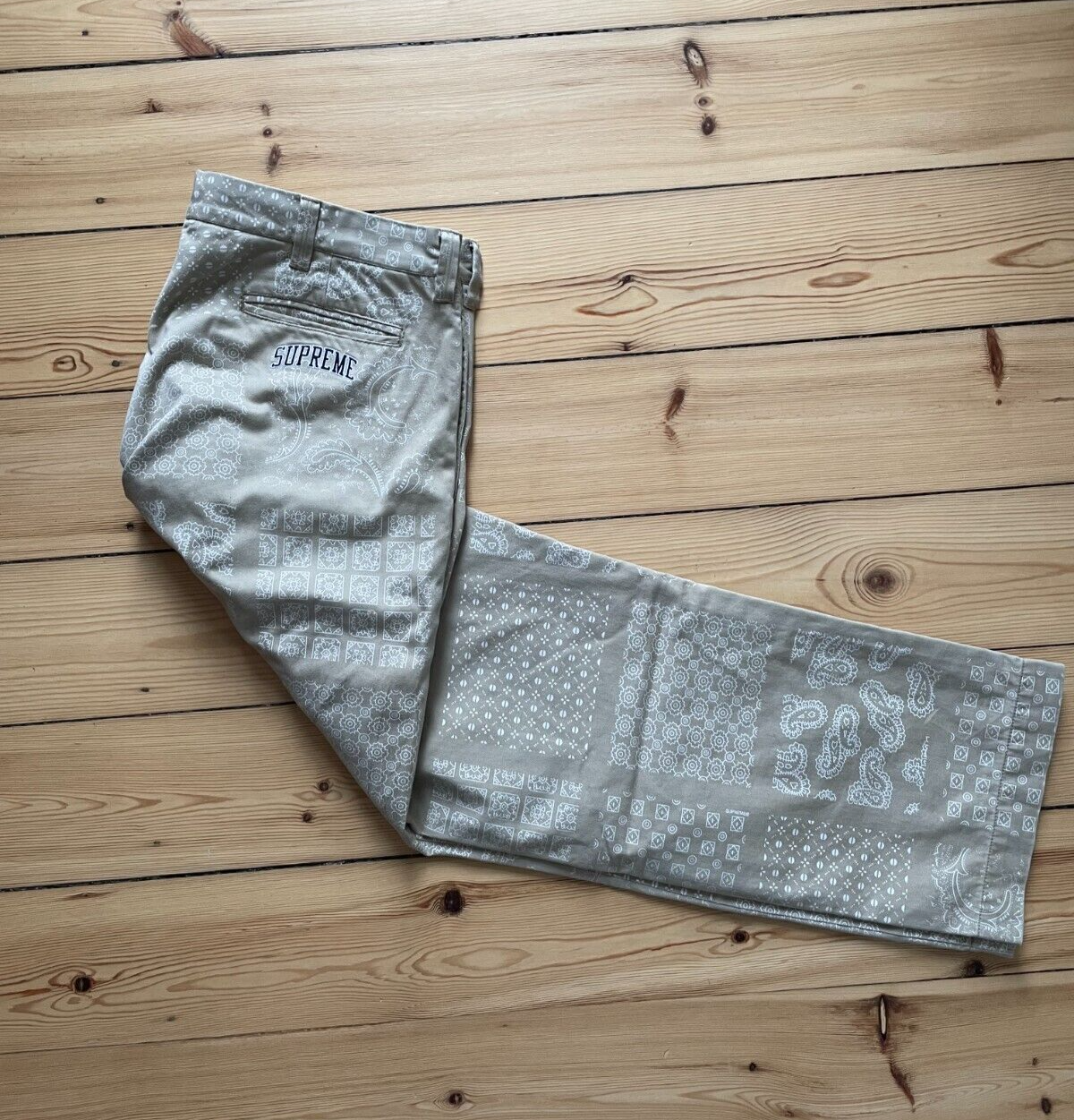 Supreme Paisley Grid Chino Pant Size 36 Khaki SS20 | eBay