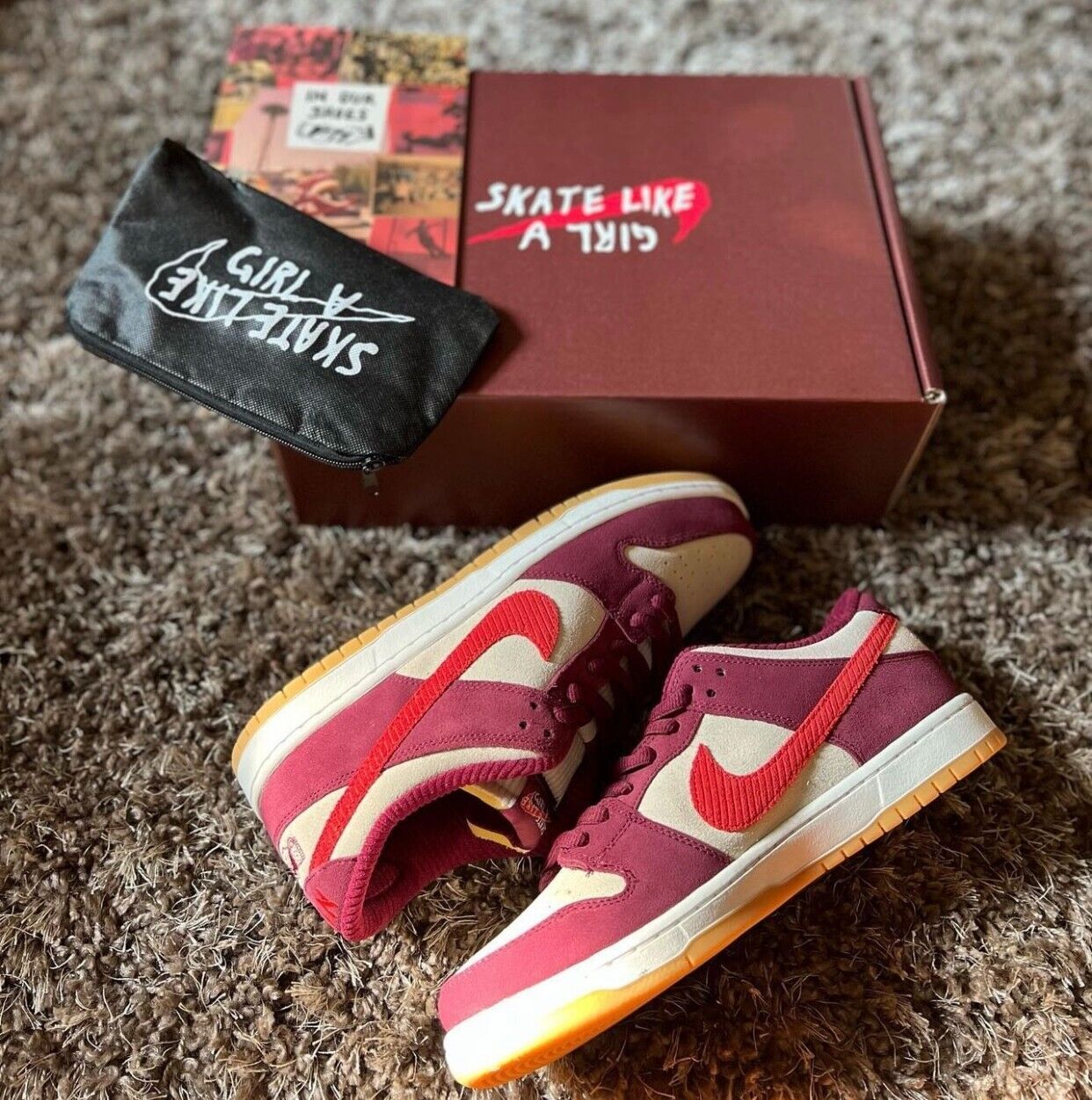 Nike SB Dunk Low “Skate Like A Girl” Special Box 1/30 Size Nike SB Dunk Low “Skate Like A Girl” Special Box 1/30 Size