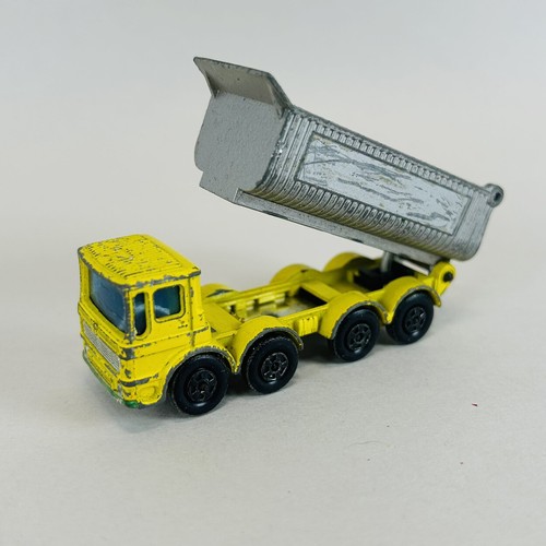 Matchbox No. 17 Hoveringham 8-Wheel Tipper in Original 'D
