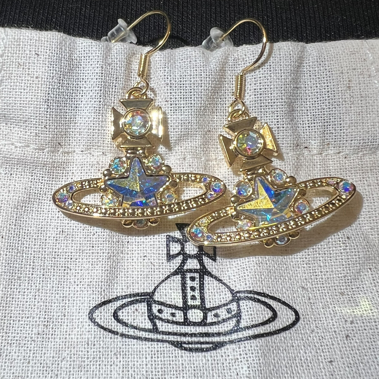 Vivienne Westwood 土星モチーフ イヤリング Vivienne Westwood 土星モチーフ シルバー色 イヤリング - メルカリ
