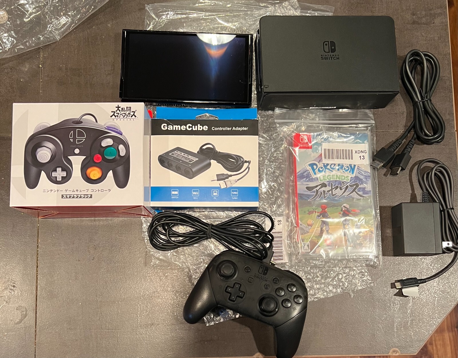 Japanese Version Nintendo Switch OLED - 64GB - Screen Issue