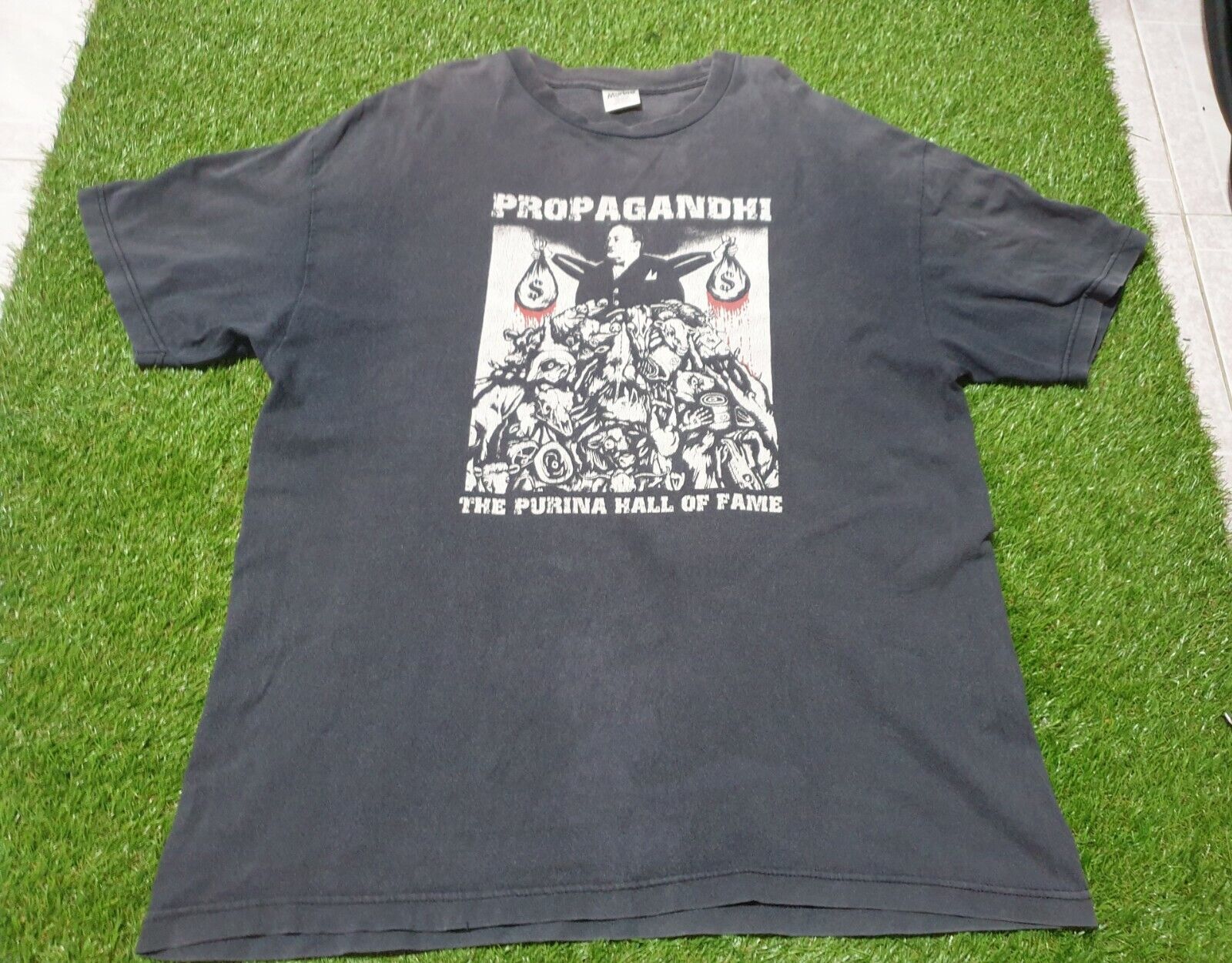 Vintage Propagandhi The PURINA Hall Of Fame Band T-shirt Vintage Propagandhi The PURINA Hall Of Fame Band T-shirt