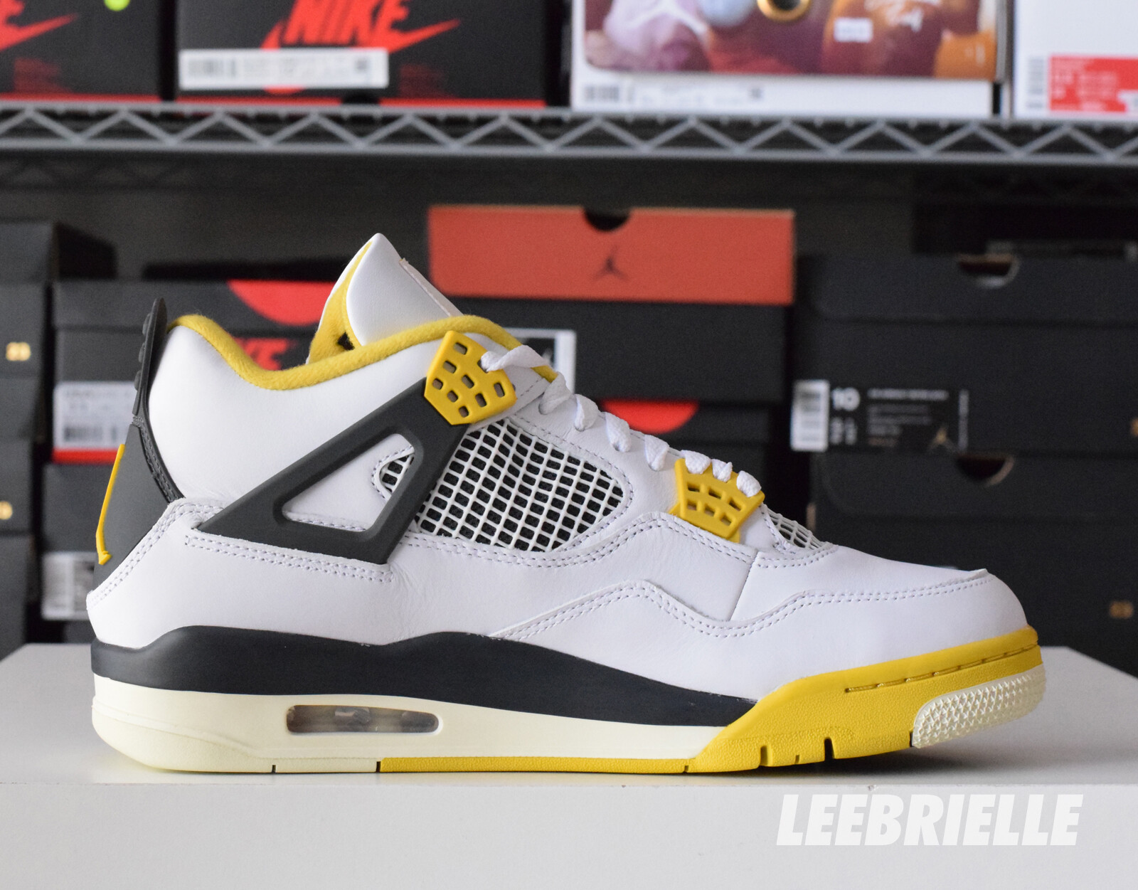 Pre-owned Jordan Nike Air  4 Retro Vivid Sulfur Aq9129-101 Women's Size In White