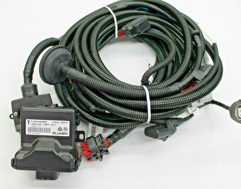 TOYOTA HIACE TOWBAR WIRING HARNESS 7 PIN FLAT SLWB COMMUTER FROM FEB