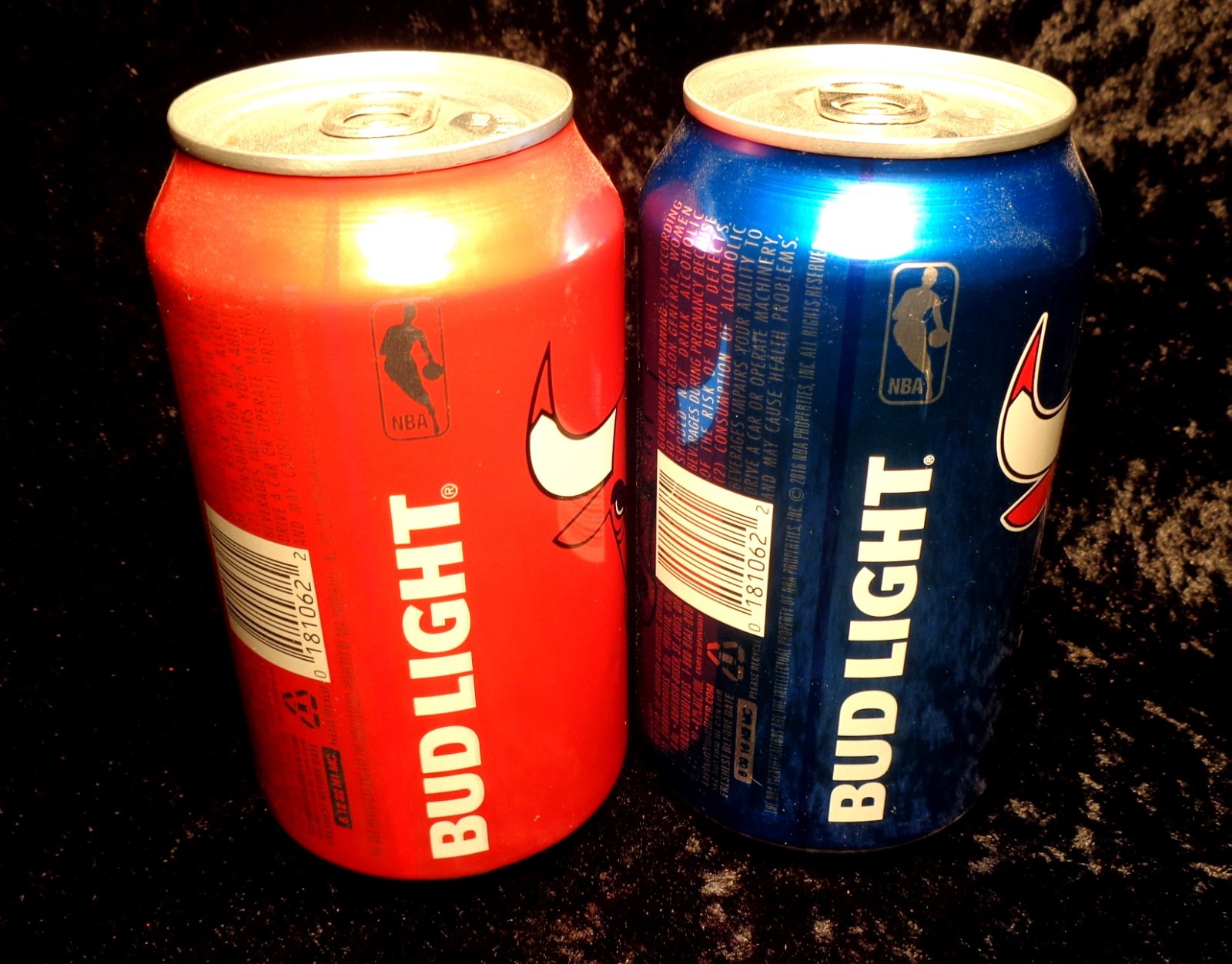 Rare (Red) NBA Chicago Bulls Bud Light Pull Tab Beer Can & Blue Version Set Nice
