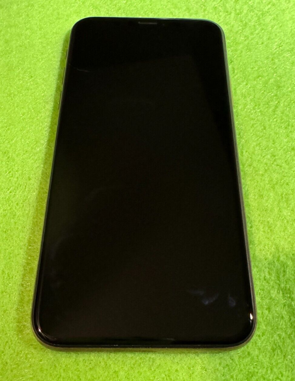 Apple iPhone XS - 256GB - Gold - Unlocked - MT992LL/A - used