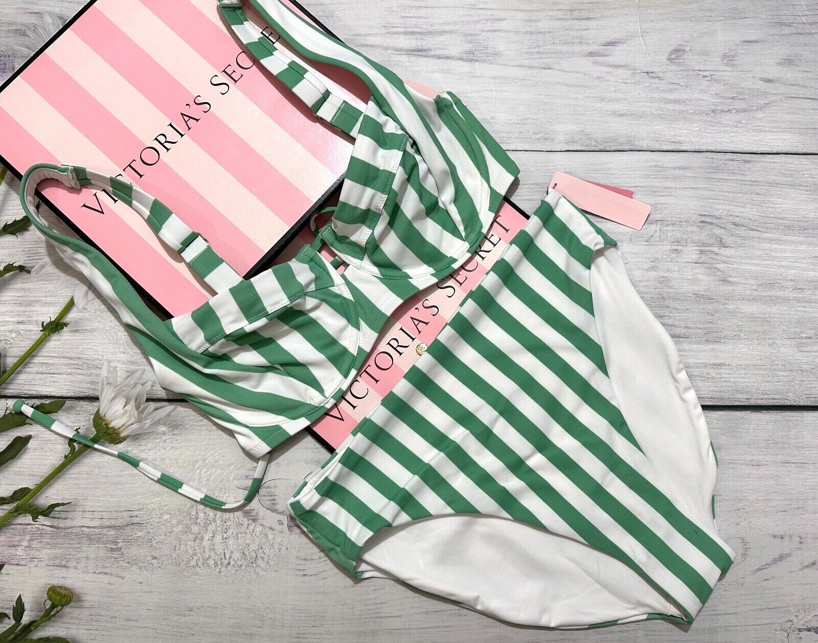 

VICTORIAS SECRET КОМПЛЕКТ БИКИНИ ВЕРХ С ВЫСОКОЙ ТАЛИЕЙ НИЗ Зеленая полоска, Green stripes;green;white
