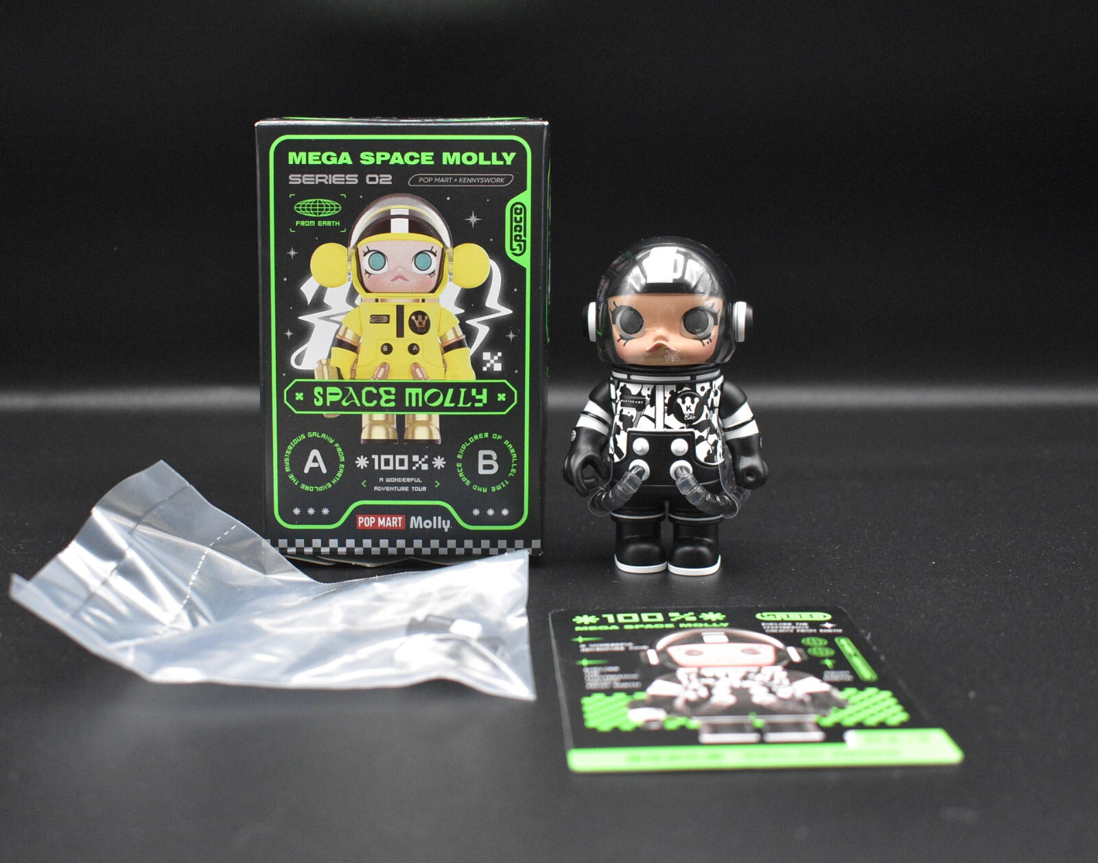 Pop Mart Mega Space Molly Series 3 Meilin Panda Series