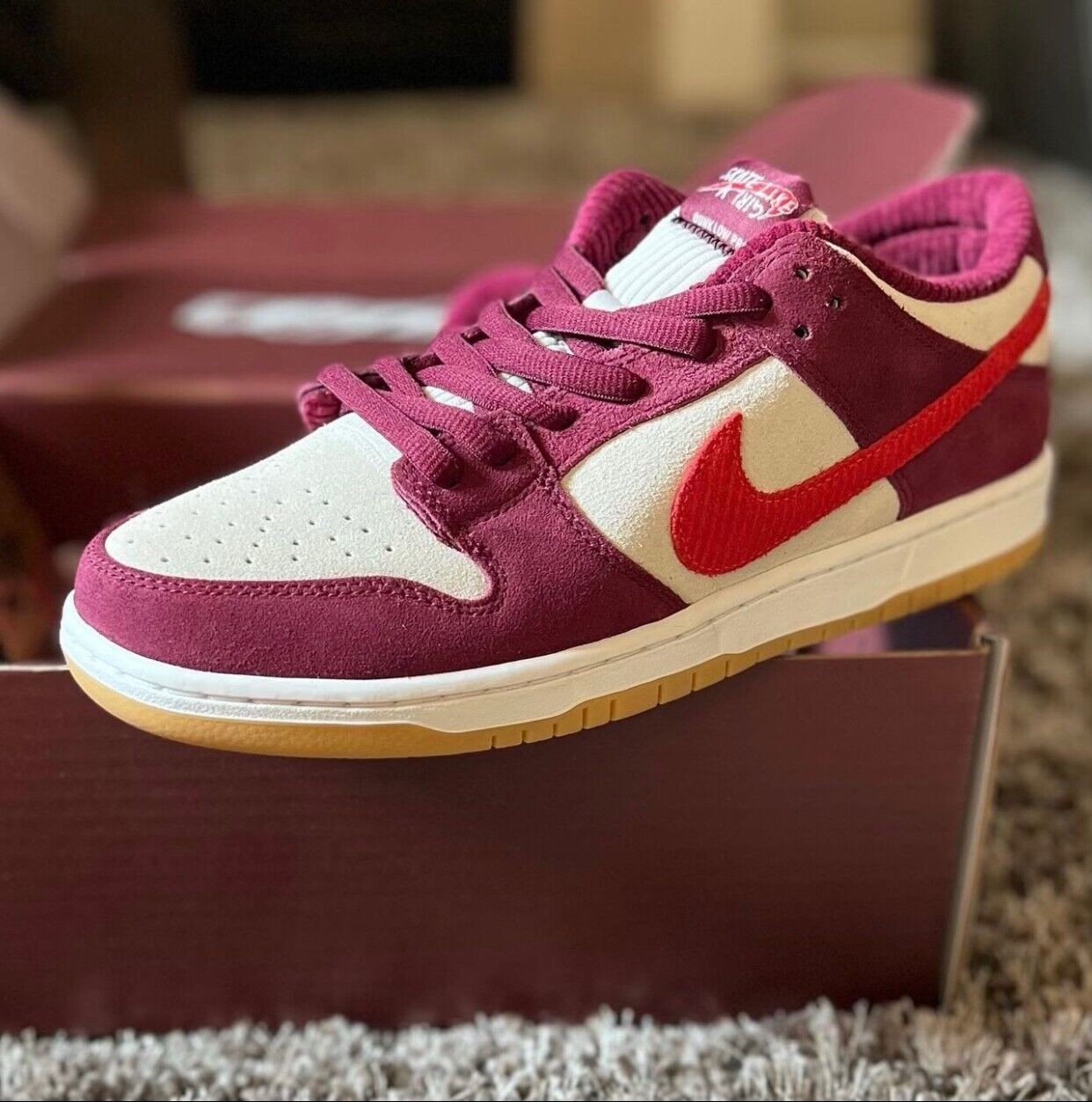 Nike SB Dunk Low “Skate Like A Girl” Special Box 1/30 Size Nike SB Dunk Low “Skate Like A Girl” Special Box 1/30 Size