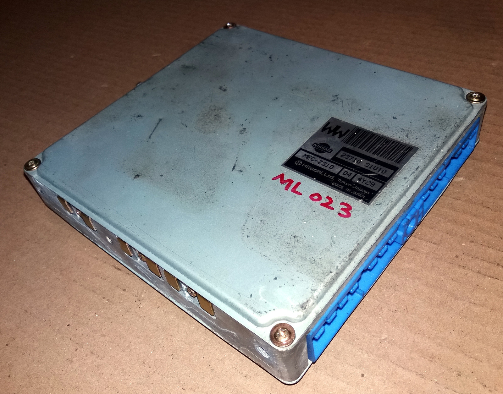 BNR34 エンジンECU 23710-AA301 MEC05-131 BNR34 エンジンECU 23710-AA301 MEC05-131 BNR34 エンジンECU