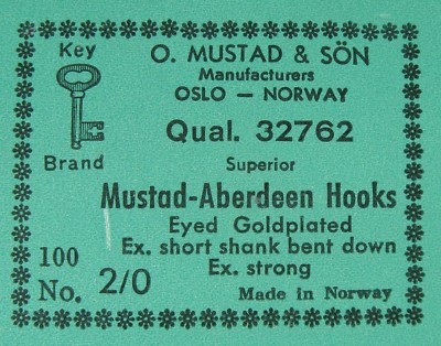 Mustad Size 2/0 Aberdeen Ex. Short Shank Hooks Gold Plated Hooks 100 Pieces