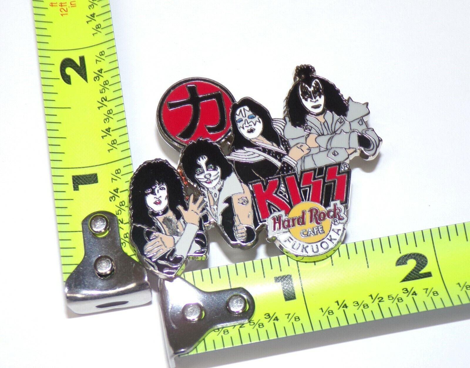 KISS Hard Rock Café Pin Badge Fukuoka Group Pose 2005 LE 500 KISS Hard Rock Café Pin Badge Fukuoka Group Pose 2005 LE 500