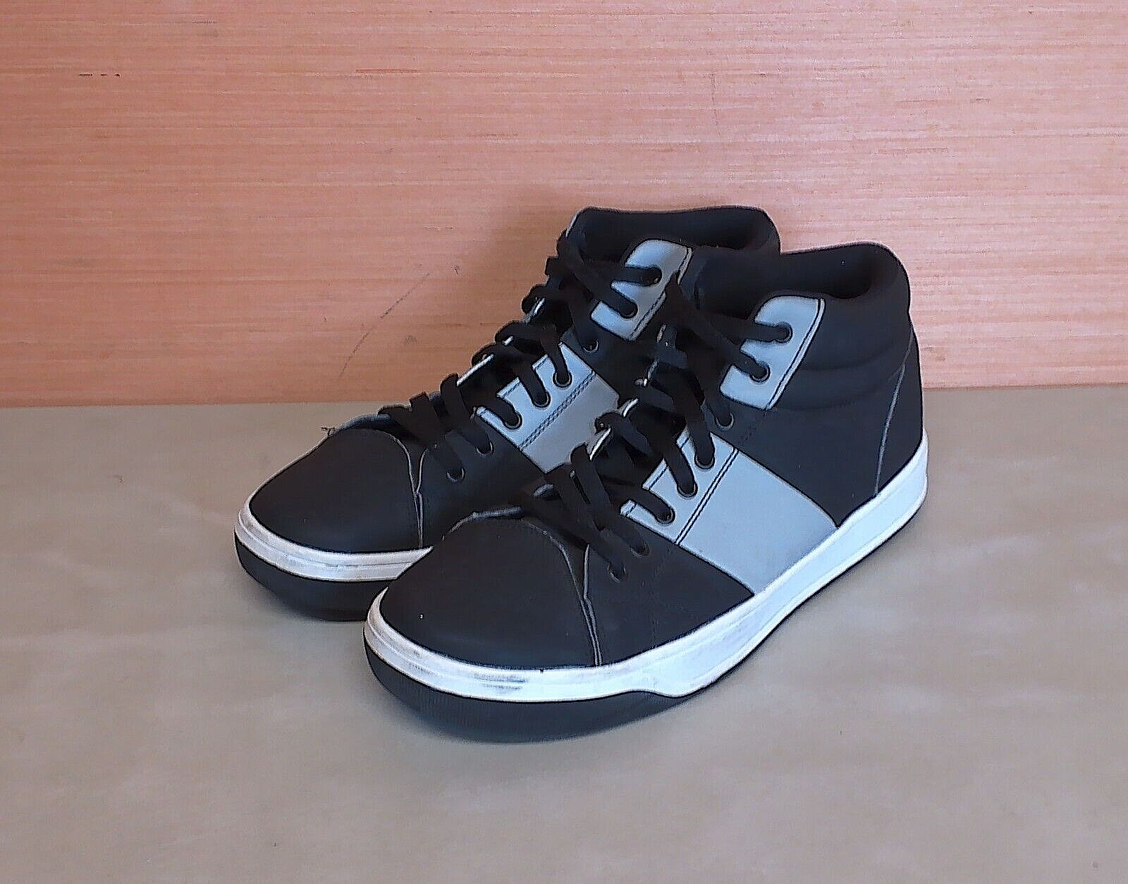 Sean John Black & Gray Mid Top Sneakers Shoes Men's Size