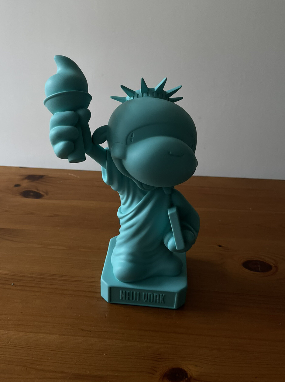 A Bathing Ape NYC Statue Of Liberty - Bape Baby Milo New A Bathing Ape NYC Statue Of Liberty - Bape Baby Milo New