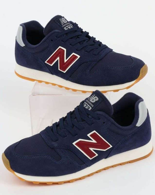new balance 373 trainers in navy new balance 373 trainers in navy