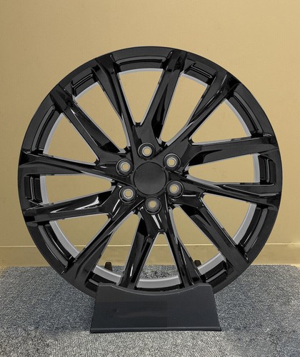 Cadillac グリル ブラック Cadillac Grille in Gloss Black with Gloss Black Surround