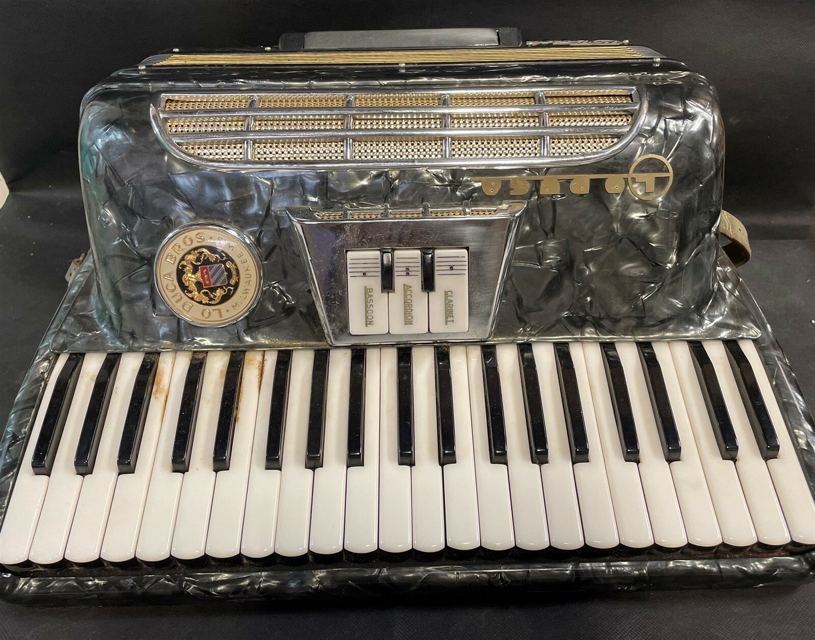 Lo Duca Bros アコーディオン Vintage Lo Duca Bros Milwaukee Accordion and Hard Music Case