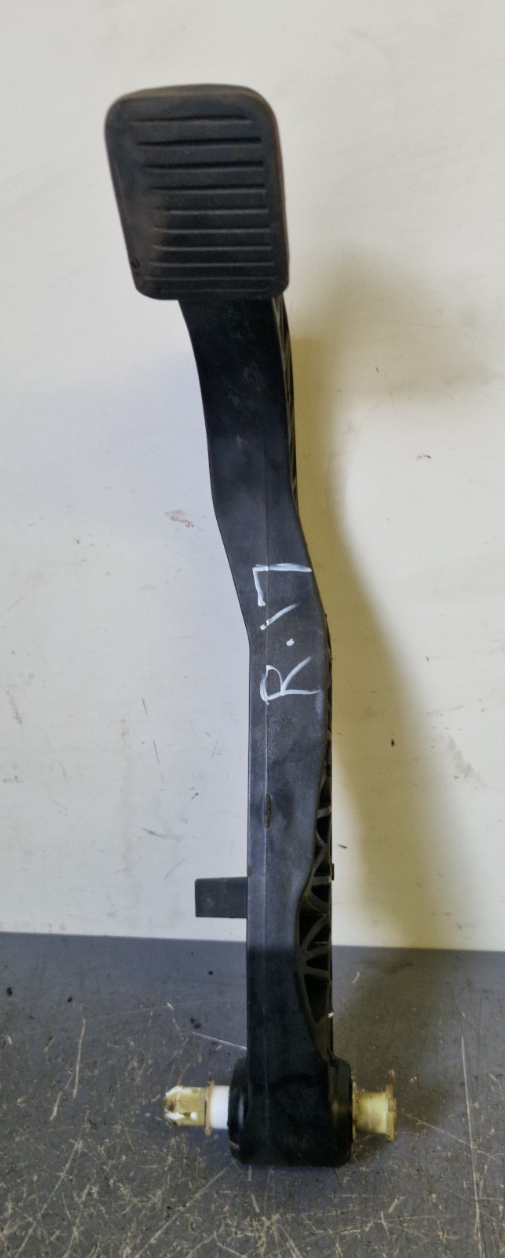 2018 Peugeot Boxer 335 BRAKE PEDAL ASSEMBLY