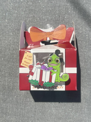 Disney Parks Gift For You Tangled Pascal Holiday Christmas Reveal Conceal Pin