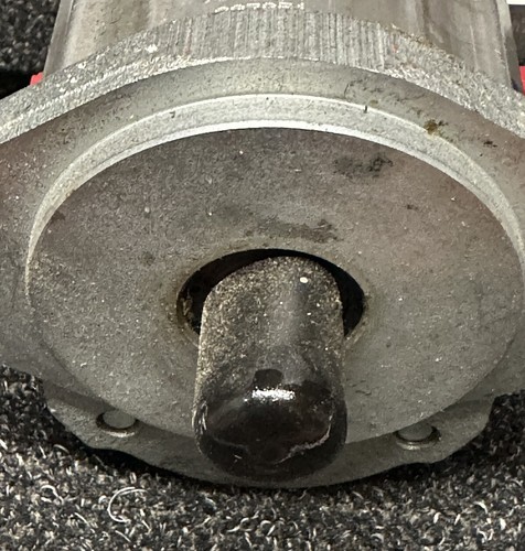 Concentric International 14-80-0207 Hydraulic Gear Pump 1821295 C07051