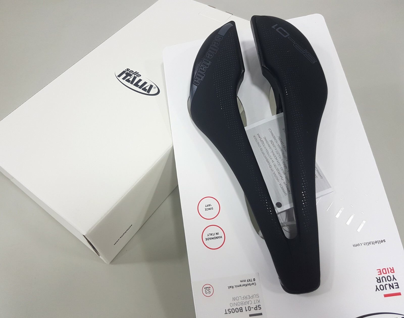 Selle Italia SP-01 Boost Kit Carbonio Superflow Saddle Excel