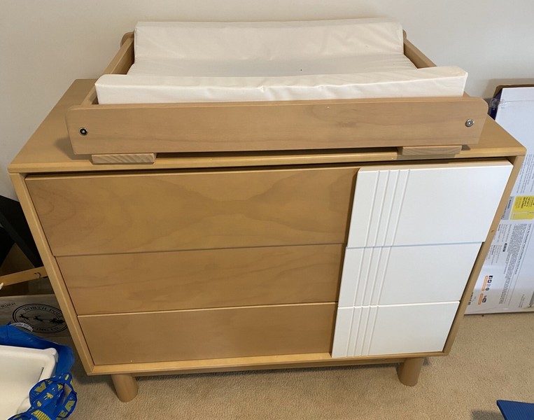 scandi change table