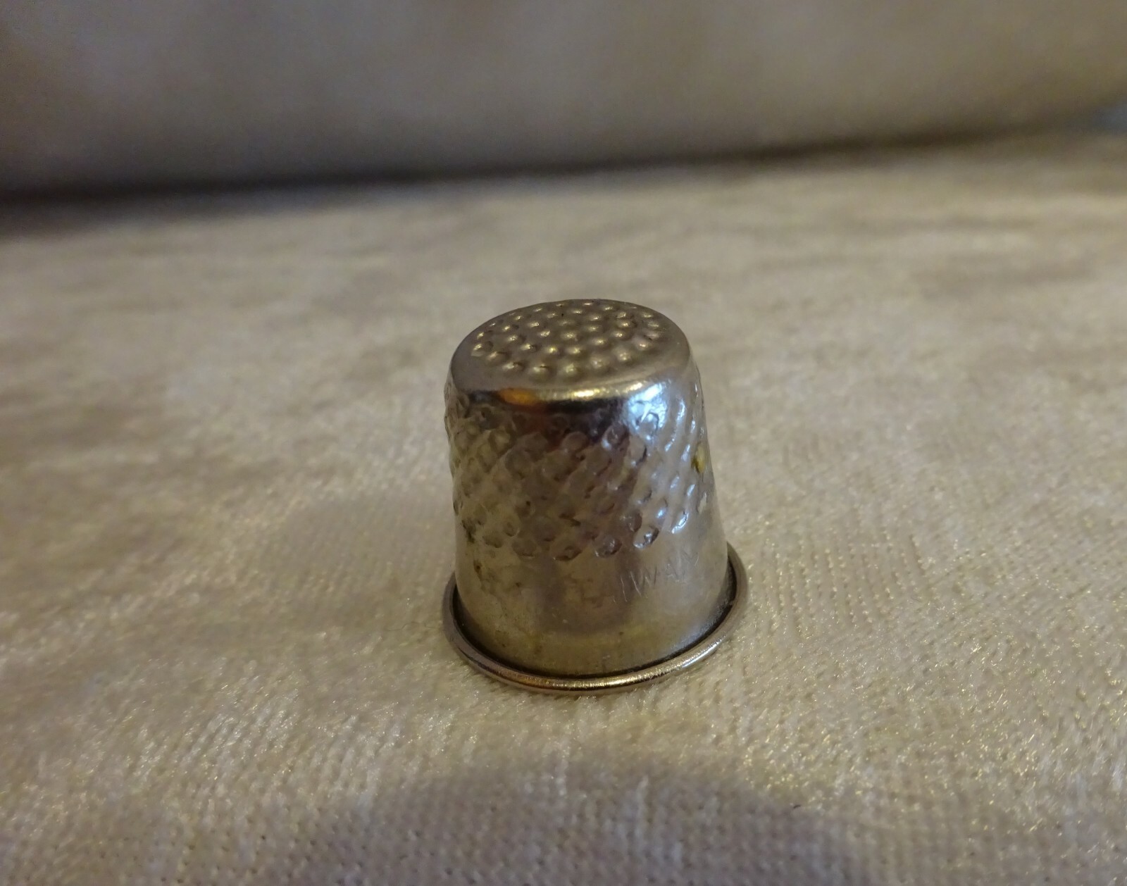 Vtg Thimbles Aluminum Plastic Metal Brass Germany England Spain Printed Lot 42