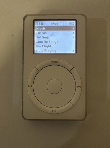 Apple iPod Classic ホワイト USBケーブル付き Apple iPod 1st Generation 10GB 32MB RAM - White With Box