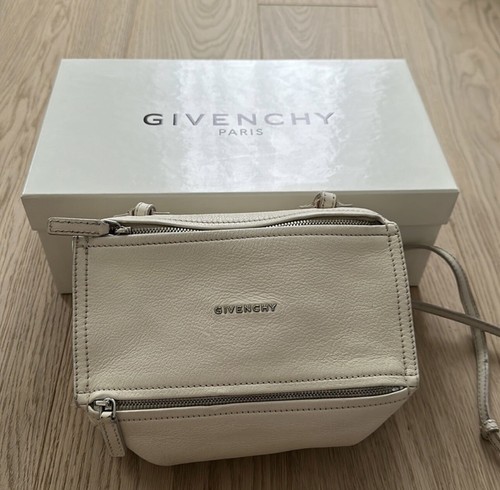 GIVENCHY PANDORA SMALL CAMERA BAG ショルダーバッグ Givenchy Small Pandora Bag in Grained Leather | Saks Fifth