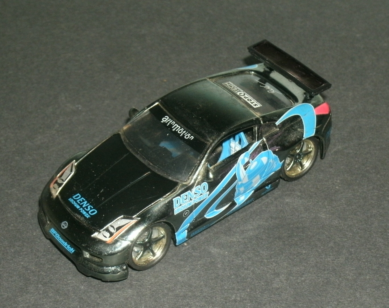 ミニカー 1/64 MUSCLE MACHINES TUNERS NISSAN MARCH NISSAN MARCH 1/64 2004 SEMA SHOW MUSCLE MACHINES TUNERS 1:64