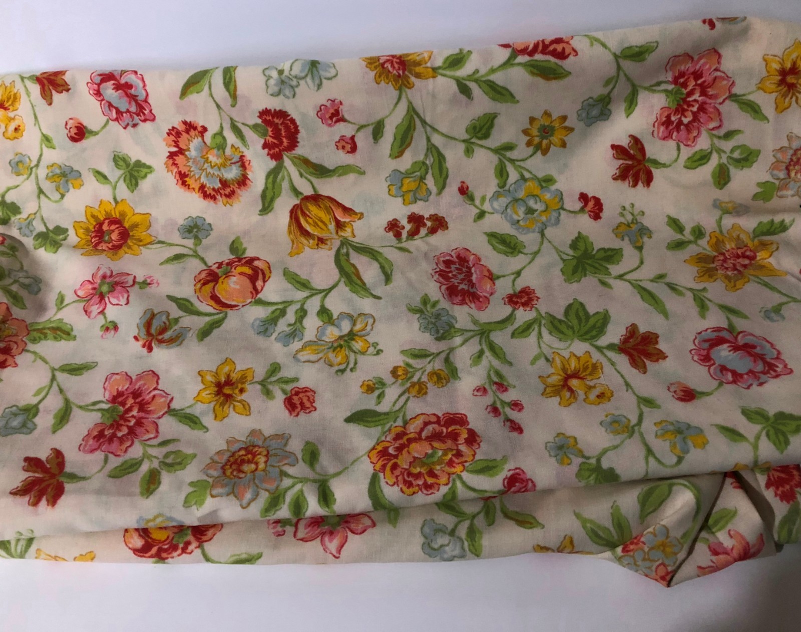 Vintage Pequot Floral Full/Double Flat Sheet