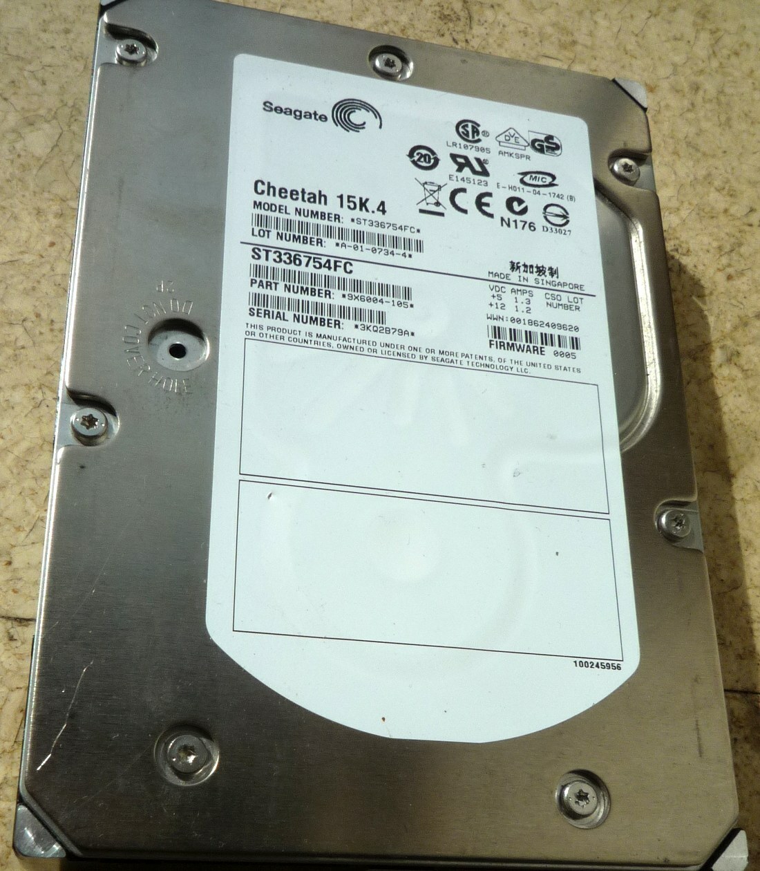 SCSI Festplatte 36 GB SEAGATE Cheetah 15K.4 ST336754FC