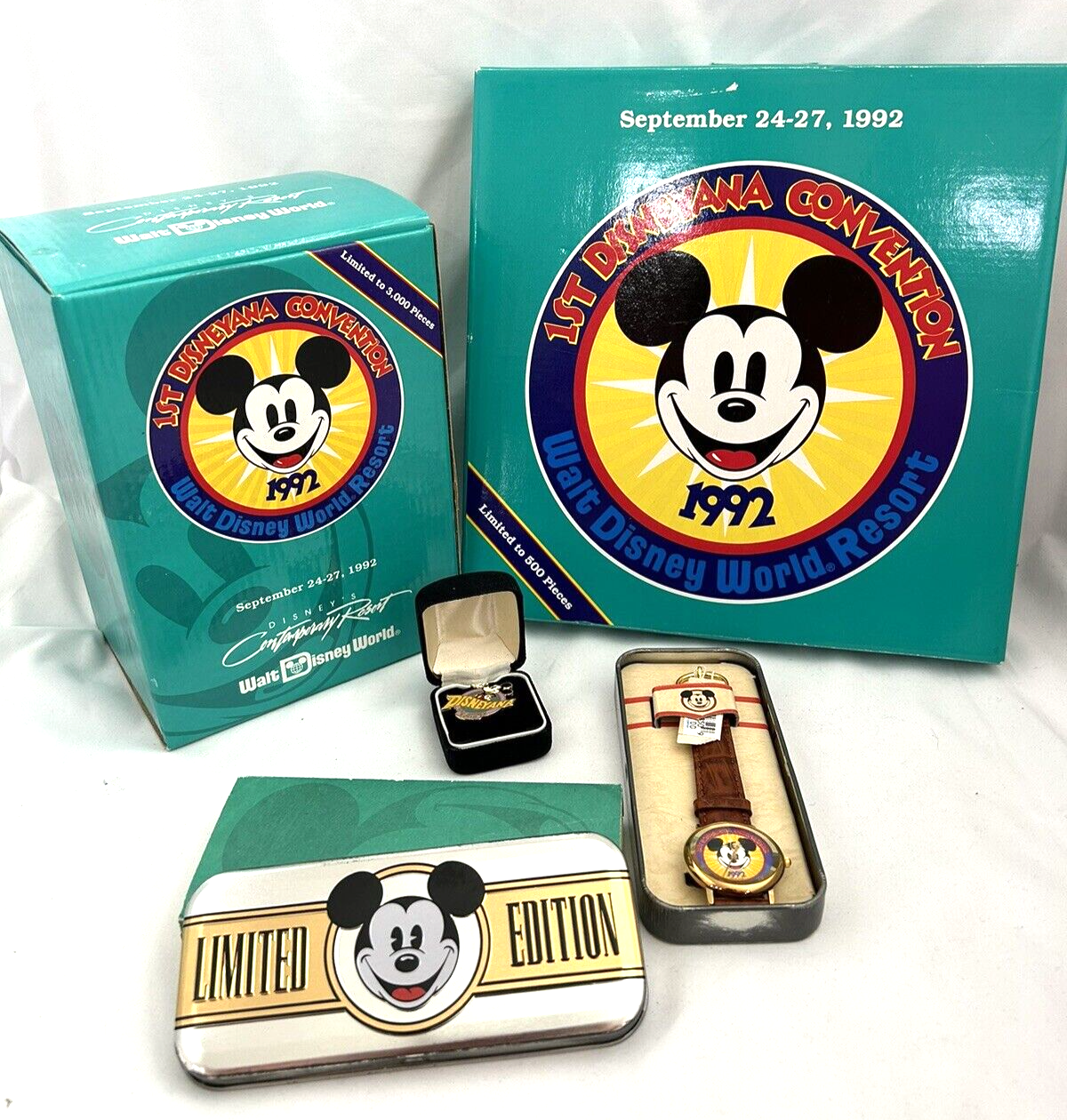 1992 DISNEYANA 1ST CONVENTION LS PLATE , STEIN, PIN, WATCH