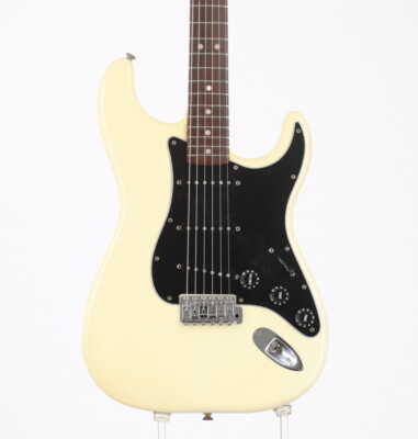 ギター Fender Stratocaster USA1979
hardtail Used Fender 1979 Stratocaster with Custom Shop Pickups and
