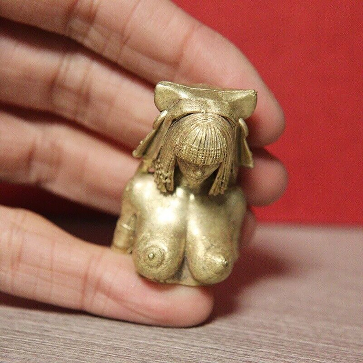 Solid Brass Egyptian Queen Statue Miniature Version of Body Art Decoration New