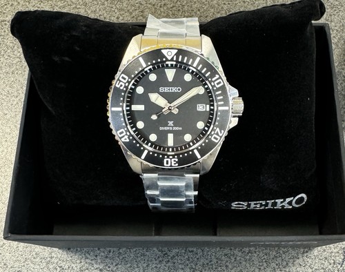 Pre-owned Seiko Solar Diver Black Dial Steel Bracelet Men's Watch Sne597 With Tag