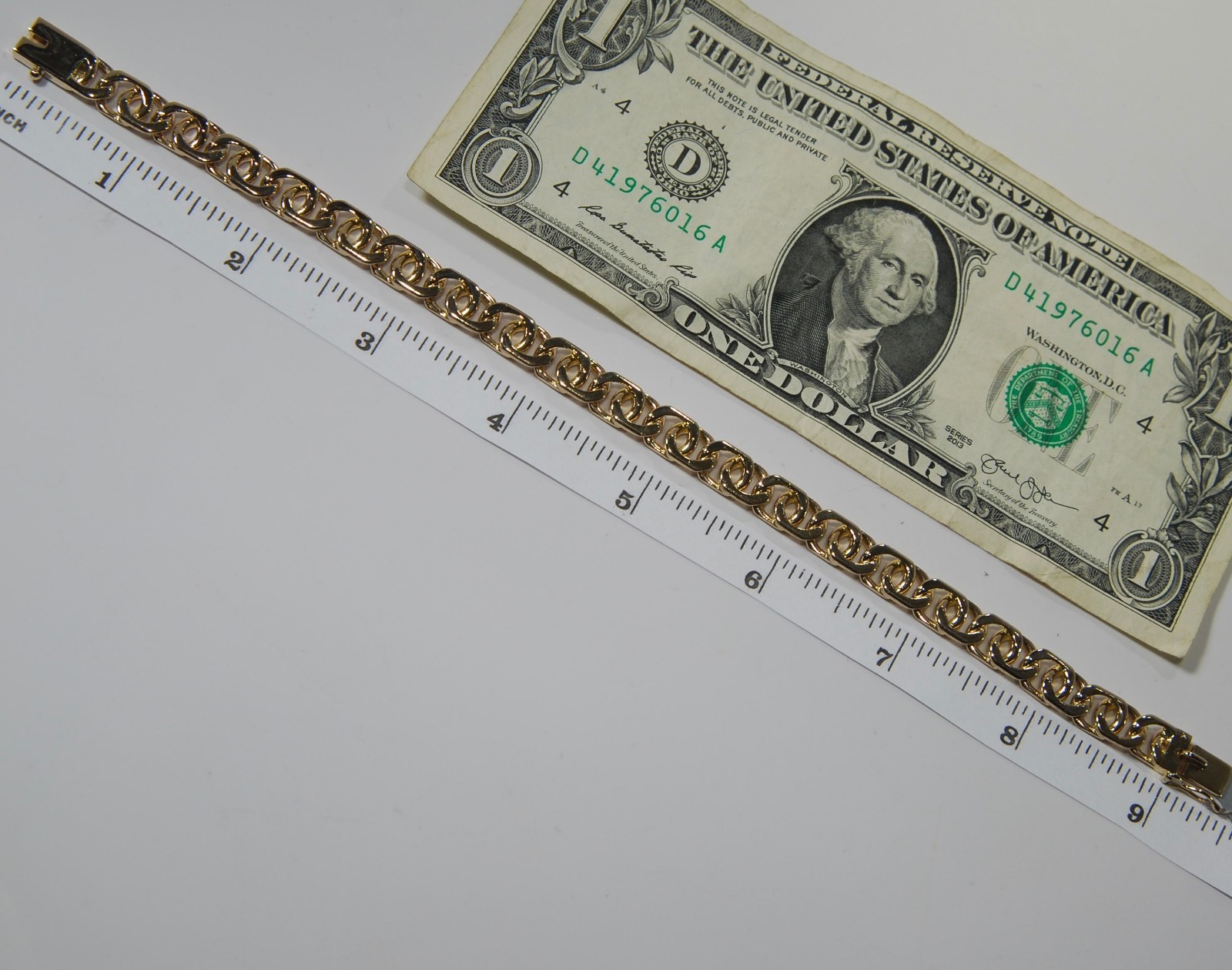 14 karat yellow gold double loop  link bracelet 33 gram 9 inch La Pepita