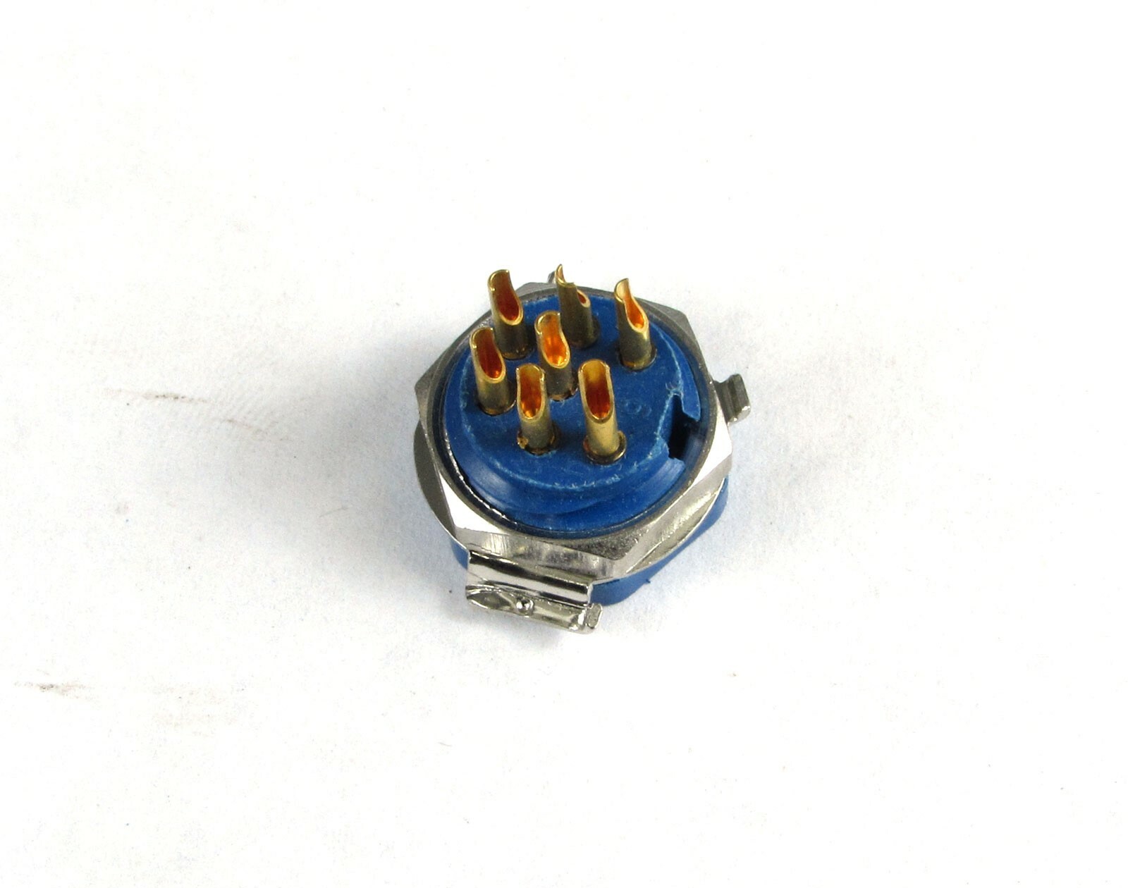 Amphenol 126-198 Miniature Hex Connector Thermoplastic, Solder Cup Terminal