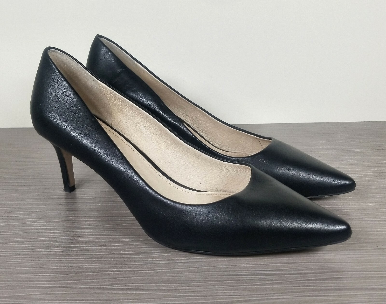 Louise et Cie Jordyna Pump, Black Leather, Womens Size 9 & 11 M