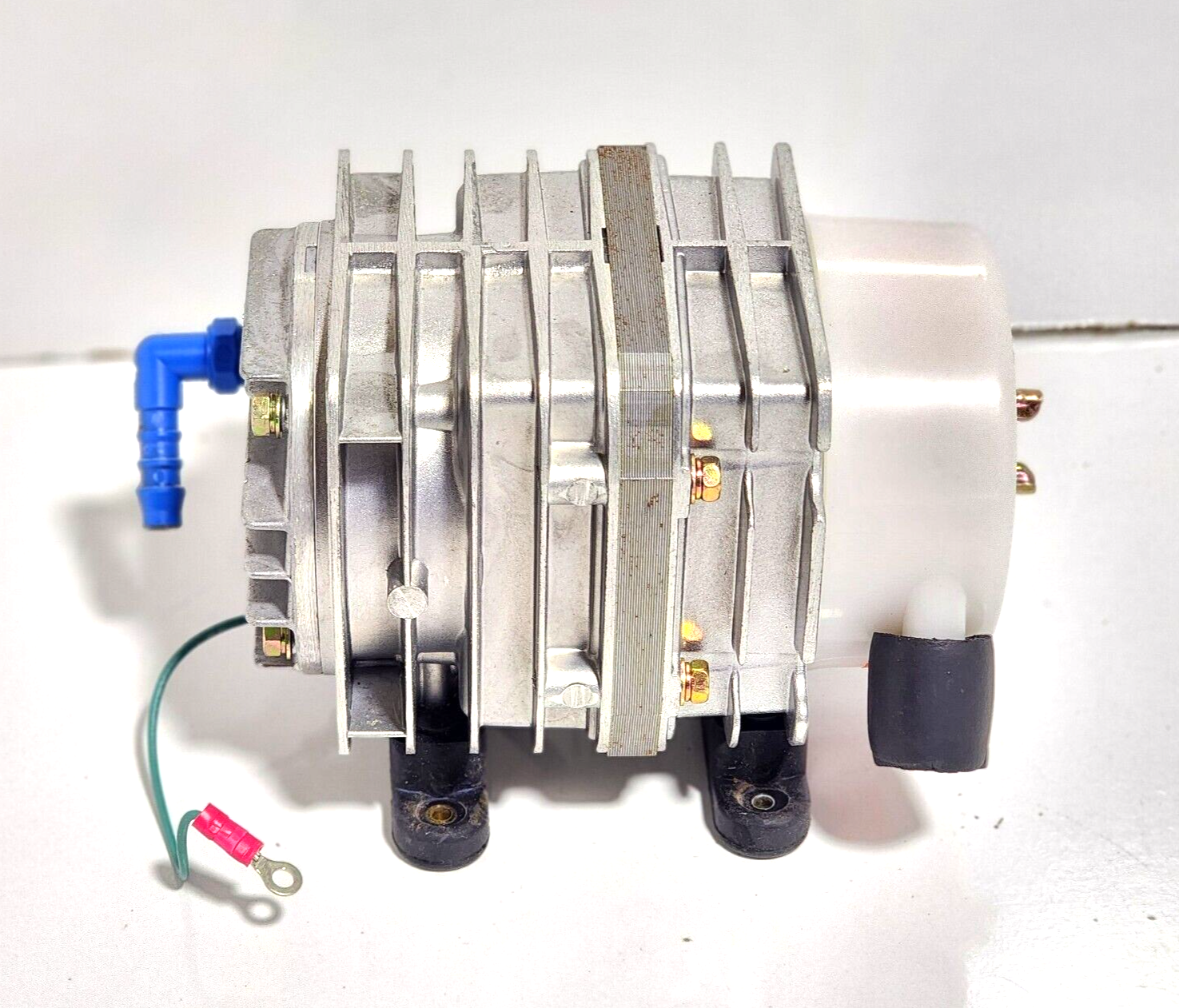 Nitto kohki Medo Compressor AC0301A-A1058-D1-1341 115V 60Hz Nitto kohki Medo Compressor AC0301A-A1058-D1-1341 115V 60Hz