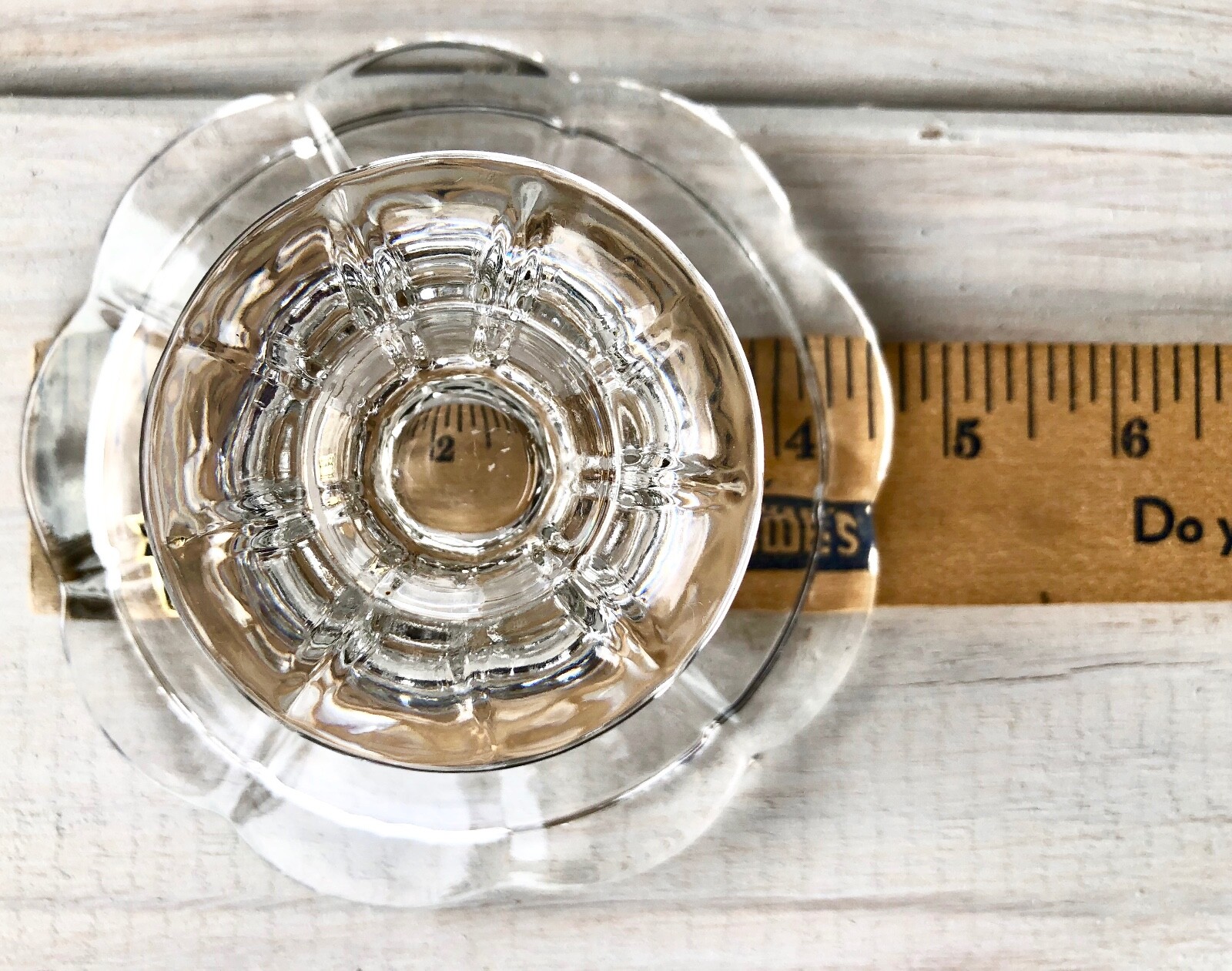 2 Crystal Candle Candlestick Holder Scallop Zajecar Yugoslavia  24% Lead Set