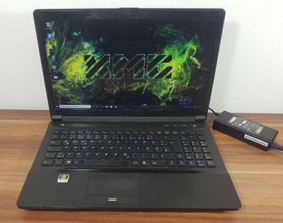Gaming Schenker XMG i7-2670QM Quad Core 4x3,1GHz 8GB Blu-Ray SSD GeForce GT