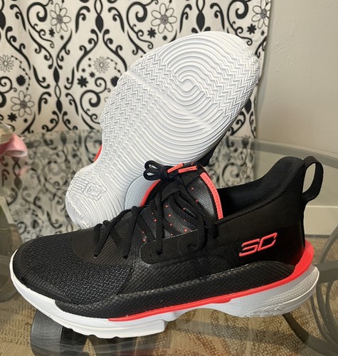 NEW Sz 10.5 Mens Under Armour Curry 7 Sneakers 3021258 001