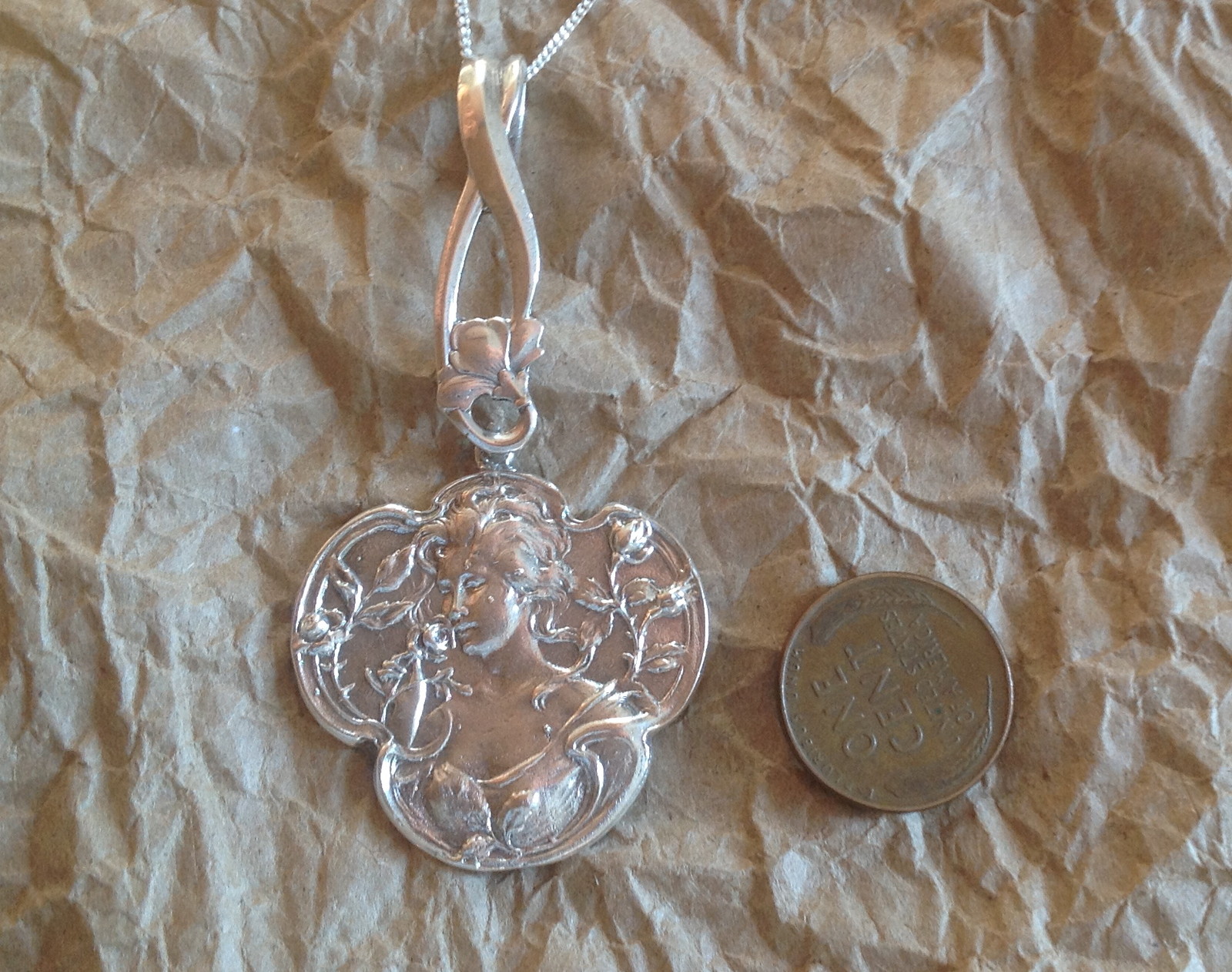 Sterling silver Art Nouveau Lady Cameo pendant vintage charm pendant 18