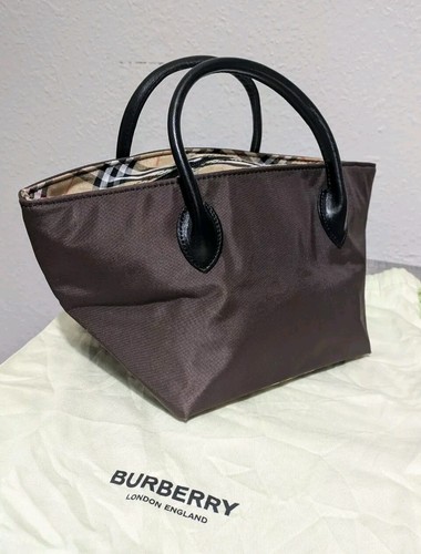 【archive】Burberry Blue label archive bag Burberry Japanese Blue Label Blue Label embroidered textured